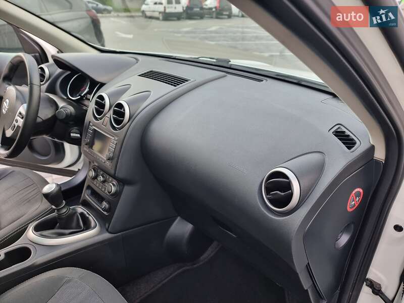 Внедорожник / Кроссовер Nissan Qashqai 2012 в Виннице
