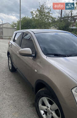 Позашляховик / Кросовер Nissan Qashqai 2007 в 
