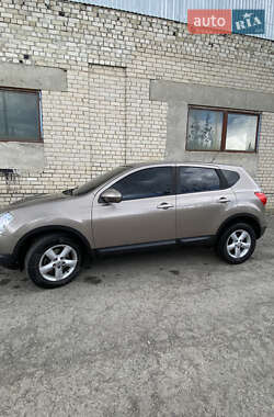 Позашляховик / Кросовер Nissan Qashqai 2007 в 