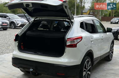 Внедорожник / Кроссовер Nissan Qashqai 2015 в 