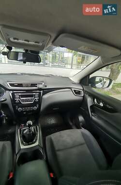 Внедорожник / Кроссовер Nissan Qashqai 2014 в 