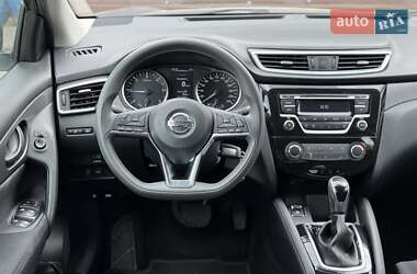Позашляховик / Кросовер Nissan Qashqai 2021 в 