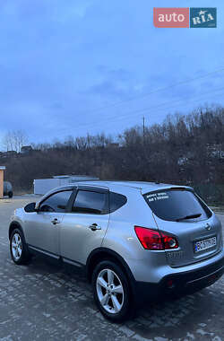 Внедорожник / Кроссовер Nissan Qashqai 2008 в 