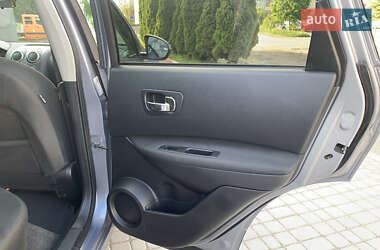 Позашляховик / Кросовер Nissan Qashqai 2010 в 