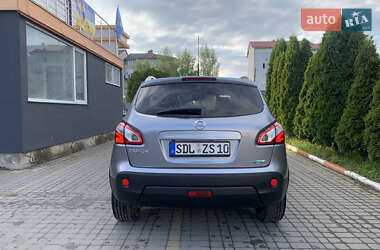 Позашляховик / Кросовер Nissan Qashqai 2010 в 