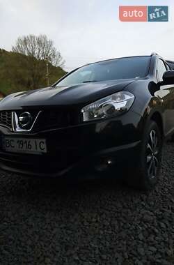 Позашляховик / Кросовер Nissan Qashqai 2012 в Старому Самборі