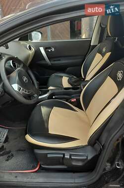 Позашляховик / Кросовер Nissan Qashqai 2007 в 