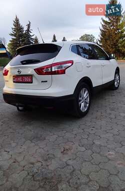 Позашляховик / Кросовер Nissan Qashqai 2014 в 