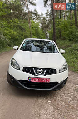 Позашляховик / Кросовер Nissan Qashqai 2011 в 