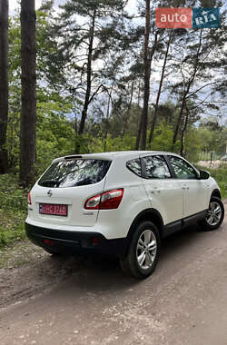 Позашляховик / Кросовер Nissan Qashqai 2011 в 
