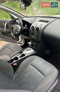 Позашляховик / Кросовер Nissan Qashqai 2011 в 