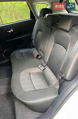 Позашляховик / Кросовер Nissan Qashqai 2011 в 