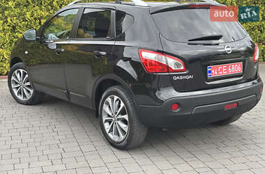 Внедорожник / Кроссовер Nissan Qashqai 2011 в 