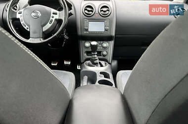 Внедорожник / Кроссовер Nissan Qashqai 2011 в 