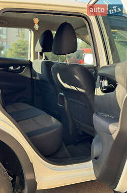 Внедорожник / Кроссовер Nissan Qashqai 2014 в 