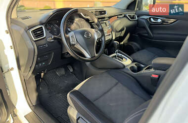 Внедорожник / Кроссовер Nissan Qashqai 2014 в 