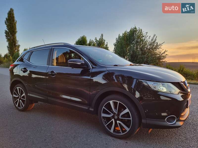 Внедорожник / Кроссовер Nissan Qashqai 2014 в Ровно