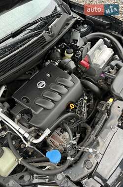 Позашляховик / Кросовер Nissan Qashqai 2010 в 