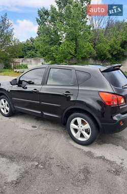 Позашляховик / Кросовер Nissan Qashqai 2007 в 