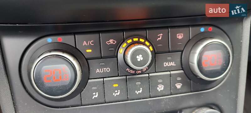 Внедорожник / Кроссовер Nissan Qashqai 2012 в Киеве