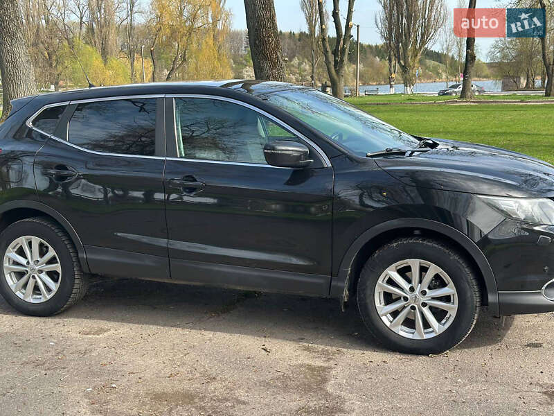 Внедорожник / Кроссовер Nissan Qashqai 2015 в Теофиполе