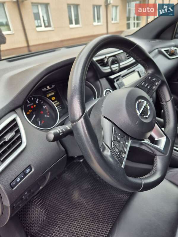 Внедорожник / Кроссовер Nissan Qashqai 2020 в Днепре