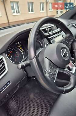 Позашляховик / Кросовер Nissan Qashqai 2020 в 