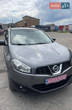 Позашляховик / Кросовер Nissan Qashqai 2013 в 