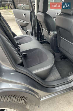 Позашляховик / Кросовер Nissan Qashqai 2013 в 