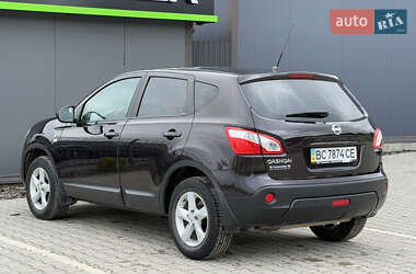Позашляховик / Кросовер Nissan Qashqai 2011 в 