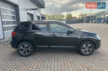 Внедорожник / Кроссовер Nissan Qashqai 2009 в 