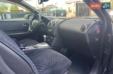 Внедорожник / Кроссовер Nissan Qashqai 2009 в 