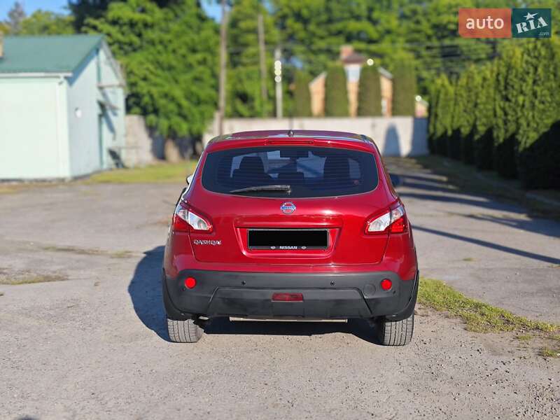 Внедорожник / Кроссовер Nissan Qashqai 2013 в Рокитном