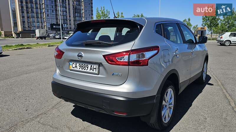 Позашляховик / Кросовер Nissan Qashqai 2014 в Черкасах фото 11 Позашляховик / Кросовер Nissan Qashqai 2014 в Черкасах