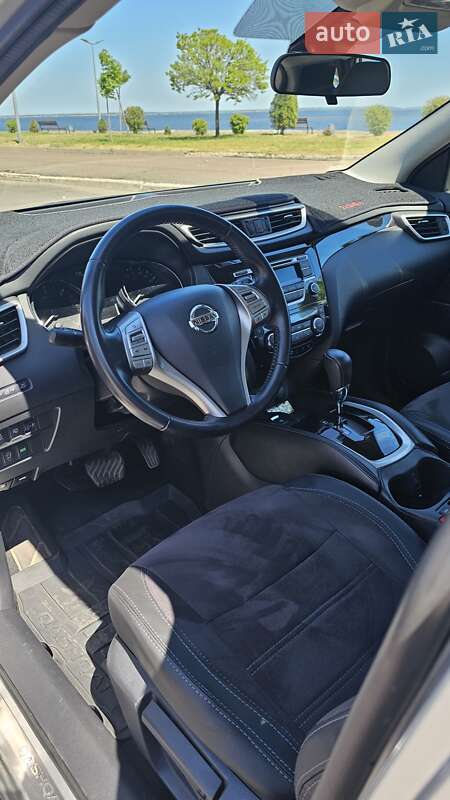 Позашляховик / Кросовер Nissan Qashqai 2014 в Черкасах фото 14 Позашляховик / Кросовер Nissan Qashqai 2014 в Черкасах