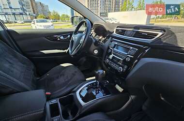 Внедорожник / Кроссовер Nissan Qashqai 2014 в 