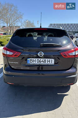 Позашляховик / Кросовер Nissan Qashqai 2014 в 