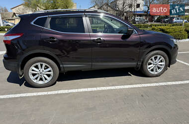 Позашляховик / Кросовер Nissan Qashqai 2014 в 