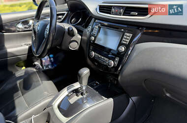 Позашляховик / Кросовер Nissan Qashqai 2014 в 