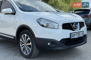 Внедорожник / Кроссовер Nissan Qashqai 2012 в 