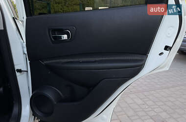 Внедорожник / Кроссовер Nissan Qashqai 2012 в 