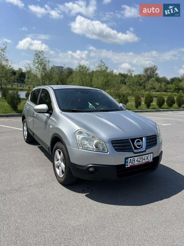 Внедорожник / Кроссовер Nissan Qashqai 2008 в 
