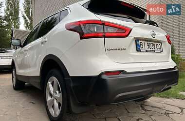 Позашляховик / Кросовер Nissan Qashqai 2018 в 