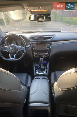 Позашляховик / Кросовер Nissan Qashqai 2018 в 