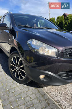 Внедорожник / Кроссовер Nissan Qashqai 2012 в 
