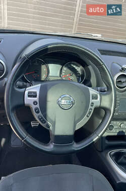 Внедорожник / Кроссовер Nissan Qashqai 2012 в 