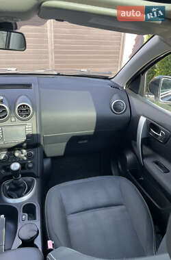 Внедорожник / Кроссовер Nissan Qashqai 2012 в 