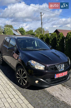 Позашляховик / Кросовер Nissan Qashqai 2012 в Стрию