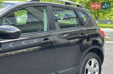 Внедорожник / Кроссовер Nissan Qashqai 2010 в 