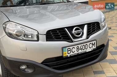 Позашляховик / Кросовер Nissan Qashqai 2011 в 